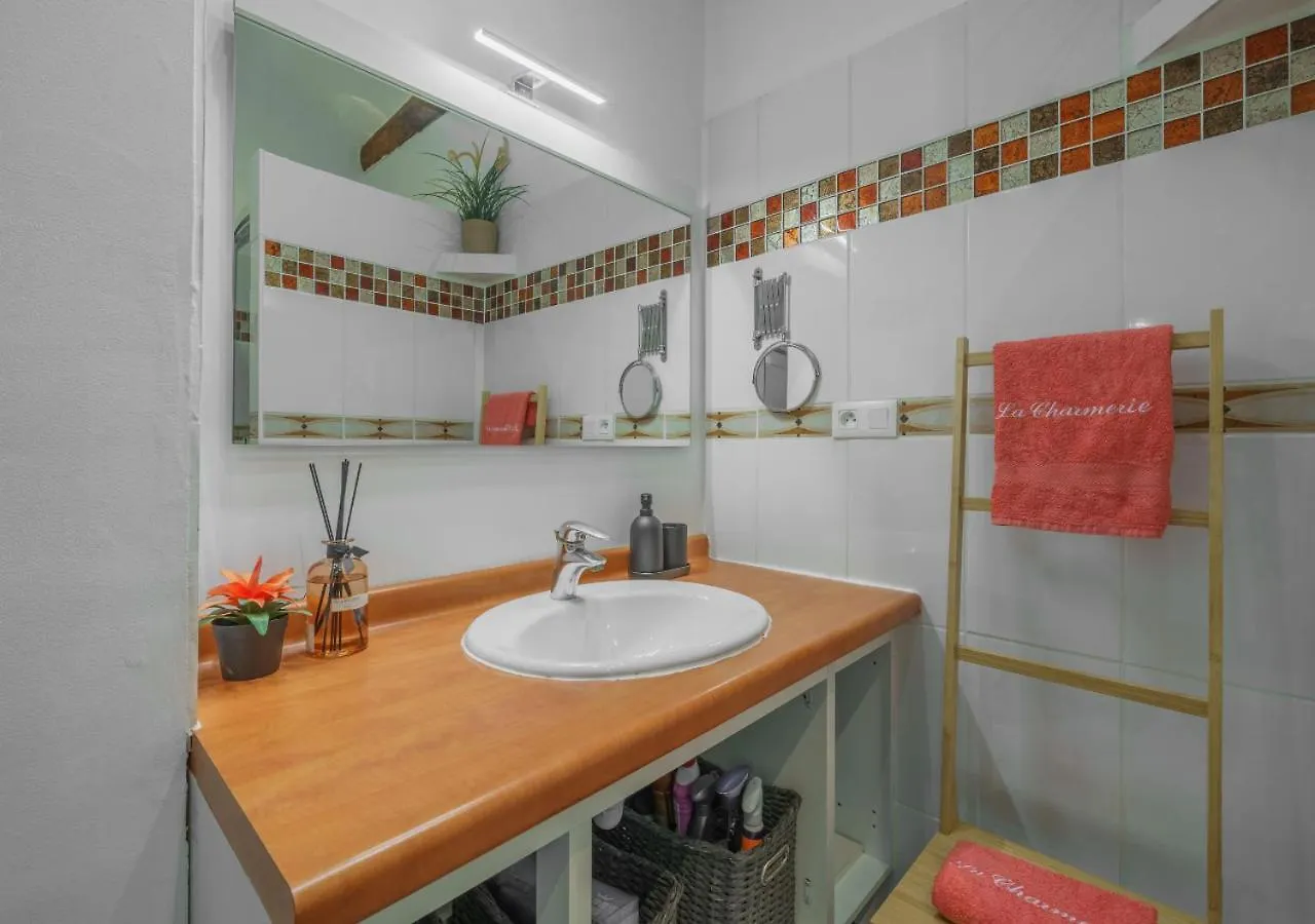 Апартаменты La Charmerie Duplex Climatise A 5Min Du Vieux Port Марсель Франция